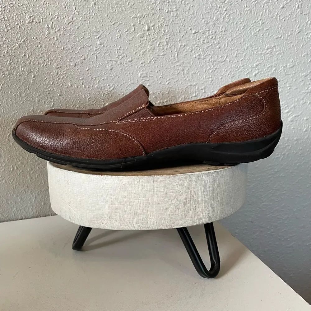 Natural Sile Brown Leather Slip On Loafers Size 8.5 EUC